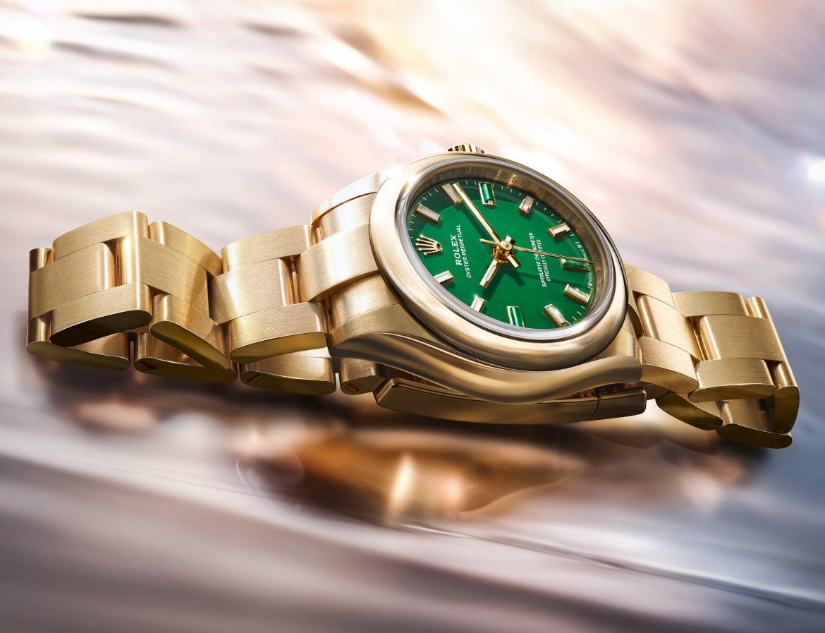 rolex new watches 2026 the oyster perpetual 28 and 34 m124205 0002 and m276208 0002 ambiance portrait